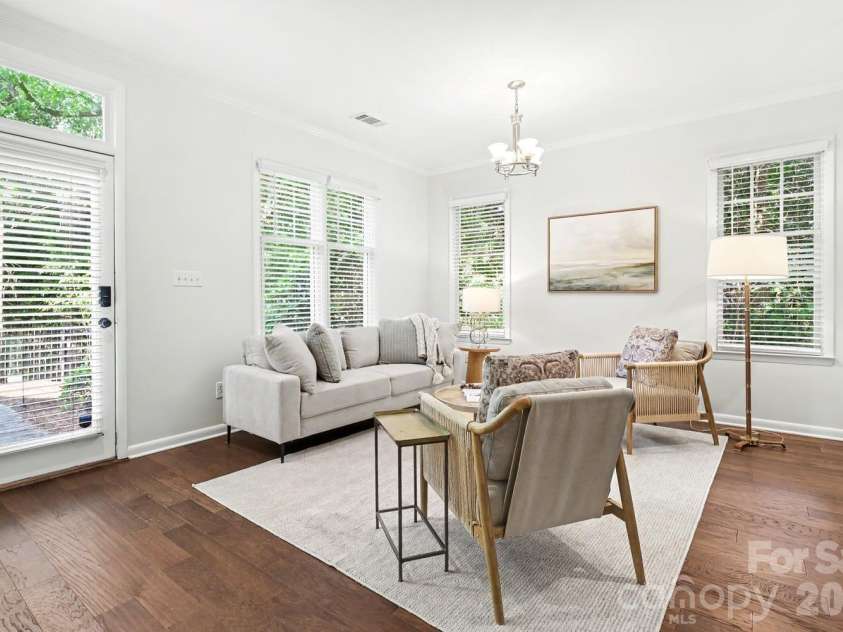 2515 Dilworth Heights Lane, Charlotte, NC 28209.  MLS# CAR4388904, YatesRealty ID 30027. 