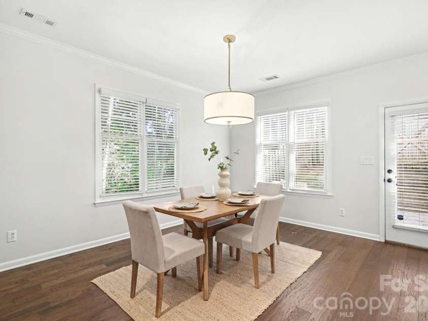 2515 Dilworth Heights Lane, Charlotte, NC 28209.  MLS# CAR4388904, YatesRealty ID 30027. 