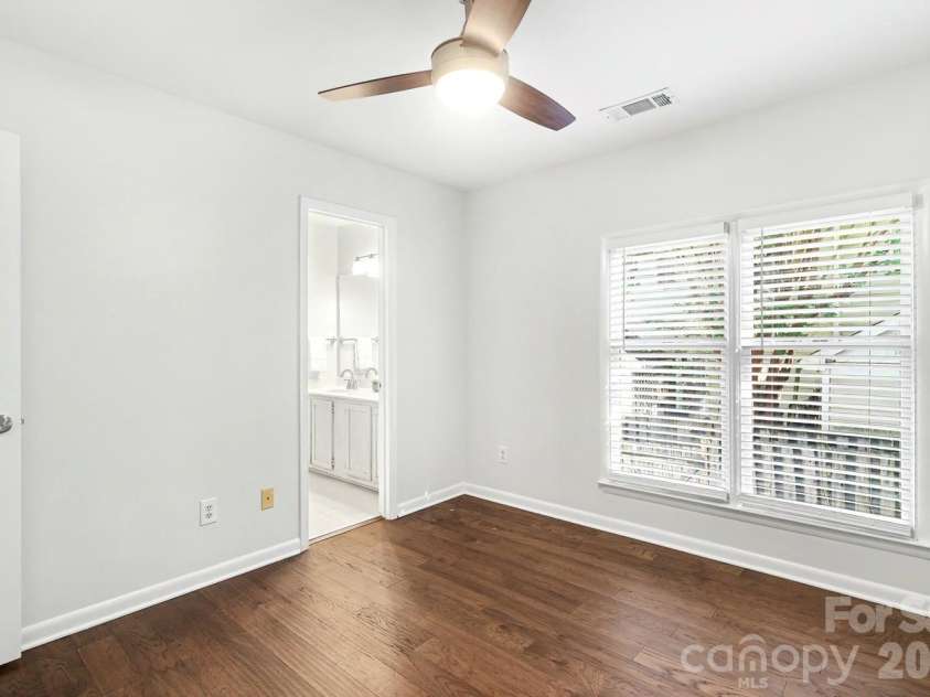 2515 Dilworth Heights Lane, Charlotte, NC 28209.  MLS# CAR4388904, YatesRealty ID 30027. Third Bedroom