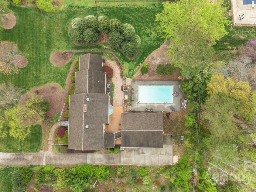 405 Downing Drive, Kings Mountain, NC 28086.  MLS# CAR4243810, YatesRealty ID 30029. 