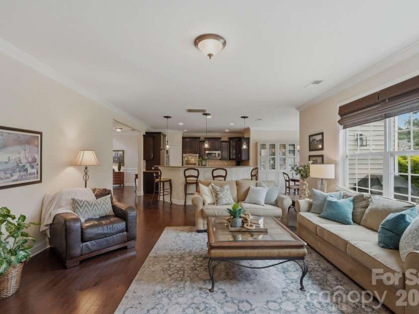 524 Rosemary Lane, Tega Cay, SC 29708.  MLS# CAR4386157, YatesRealty ID 30029. 