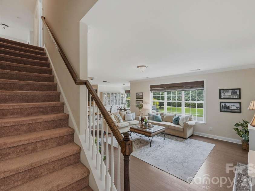 524 Rosemary Lane, Tega Cay, SC 29708.  MLS# CAR4386157, YatesRealty ID 30029. 