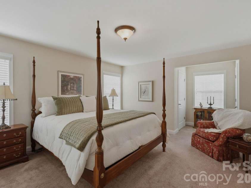 524 Rosemary Lane, Tega Cay, SC 29708.  MLS# CAR4386157, YatesRealty ID 30029. 