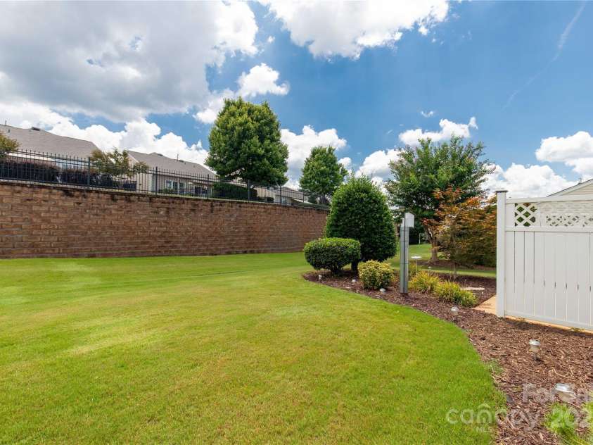 19224 Mallard Drive, Fort Mill, SC 29707.  MLS# CAR4286876, YatesRealty ID 30030. Backyard