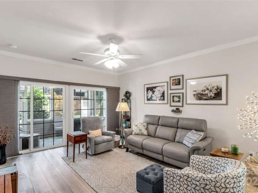 19224 Mallard Drive, Fort Mill, SC 29707.  MLS# CAR4286876, YatesRealty ID 30030. Living Room