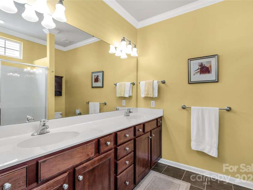 19224 Mallard Drive, Fort Mill, SC 29707.  MLS# CAR4286876, YatesRealty ID 30030. Primary Bathroom