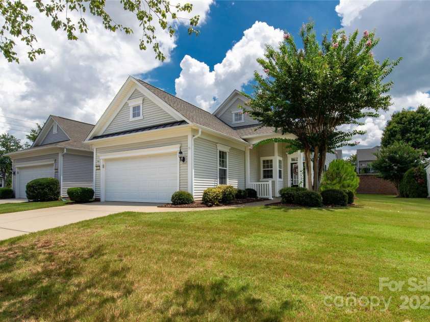 19224 Mallard Drive, Fort Mill, SC 29707.  MLS# CAR4286876, YatesRealty ID 30030. Welcome Home!