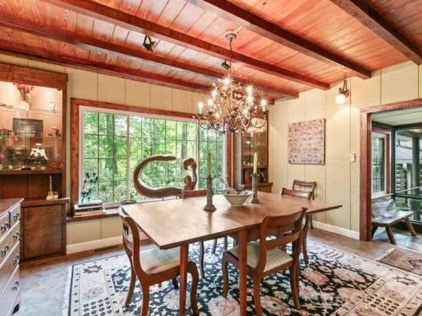 20 Deva Glen Road, Asheville, NC 28804.  MLS# CAR4366787, YatesRealty ID 30030. 