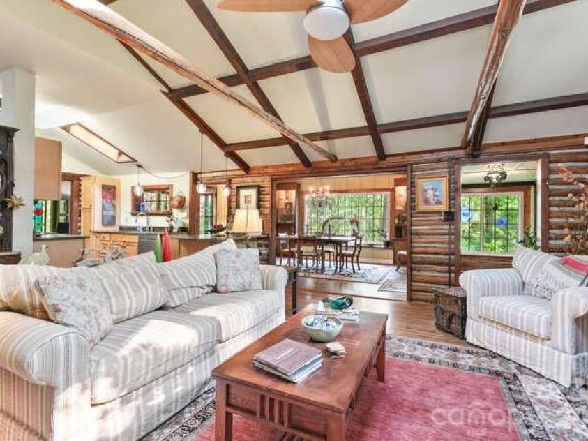 20 Deva Glen Road, Asheville, NC 28804.  MLS# CAR4366787, YatesRealty ID 30030. 