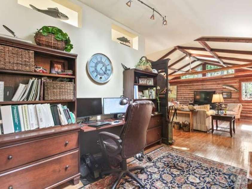 20 Deva Glen Road, Asheville, NC 28804.  MLS# CAR4366787, YatesRealty ID 30030. 