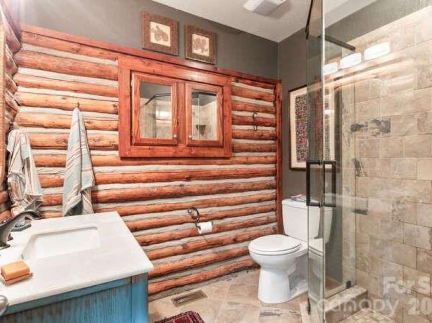 20 Deva Glen Road, Asheville, NC 28804.  MLS# CAR4366787, YatesRealty ID 30030. 