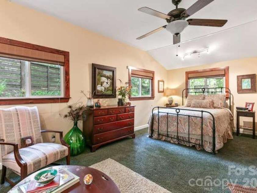20 Deva Glen Road, Asheville, NC 28804.  MLS# CAR4366787, YatesRealty ID 30030. 
