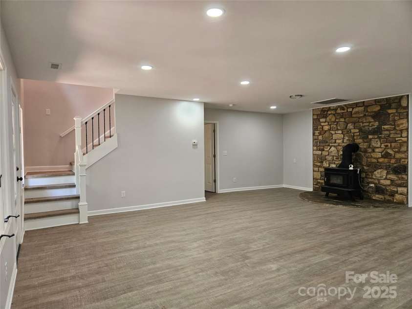 139 Wanderless Lane, Taylorsville, NC 28681.  MLS# CAR4286866, YatesRealty ID 30032. Family Room