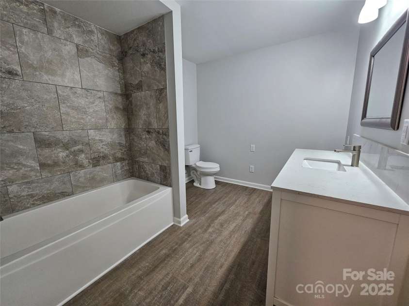 139 Wanderless Lane, Taylorsville, NC 28681.  MLS# CAR4286866, YatesRealty ID 30032. Second Bathroom