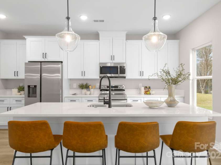 5115 Carden Drive, Charlotte, NC 28227.  MLS# CAR4250406, YatesRealty ID 30033. Kitchen