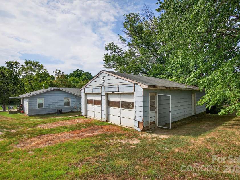 1108 & 1106 Church Street, Salisbury, NC 28144.  MLS# CAR4286629, YatesRealty ID 30034. 
