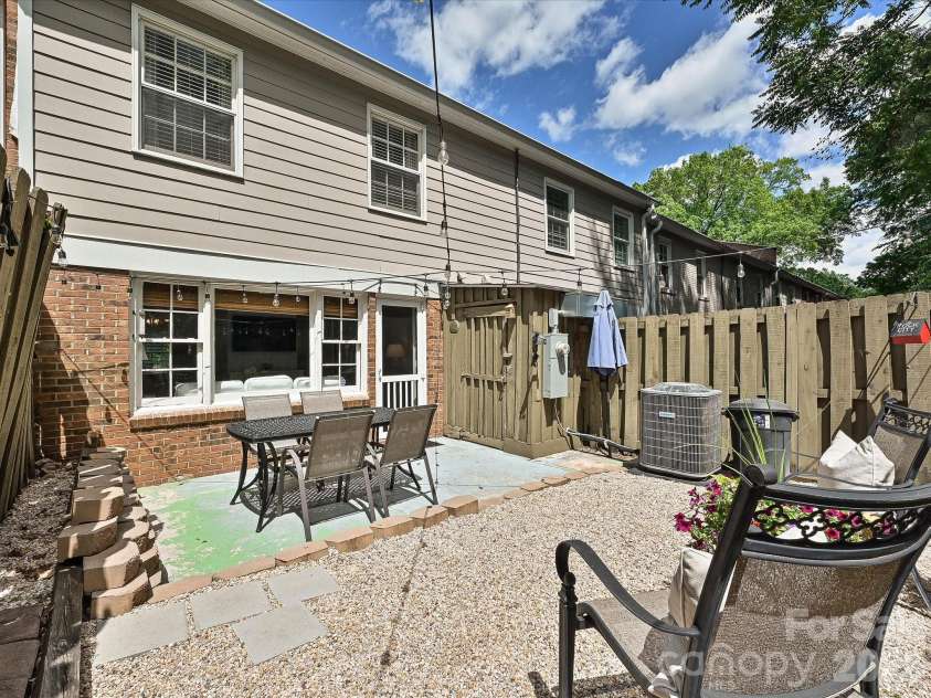 4611 Hedgemore Drive, Charlotte, NC 28209.  MLS# CAR4335410, YatesRealty ID 30034. Patio