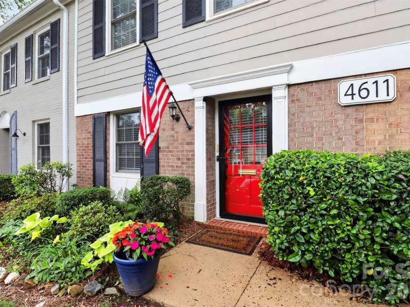 4611 Hedgemore Drive, Charlotte, NC 28209.  MLS# CAR4386430, YatesRealty ID 30034. 
