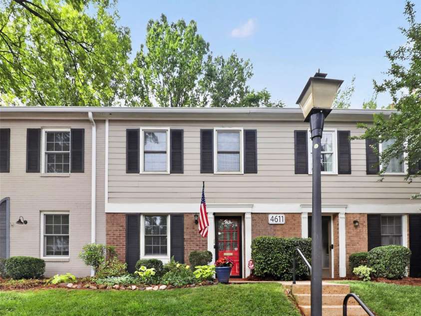 4611 Hedgemore Drive, Charlotte, NC 28209.  MLS# CAR4386430, YatesRealty ID 30034. 