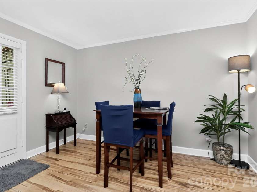 4611 Hedgemore Drive, Charlotte, NC 28209.  MLS# CAR4386430, YatesRealty ID 30034. 