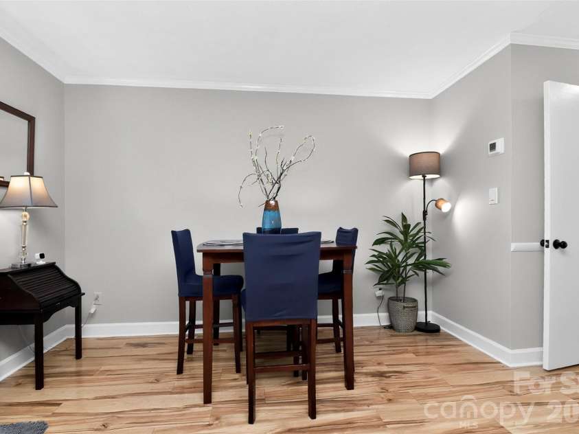 4611 Hedgemore Drive, Charlotte, NC 28209.  MLS# CAR4386430, YatesRealty ID 30034. 