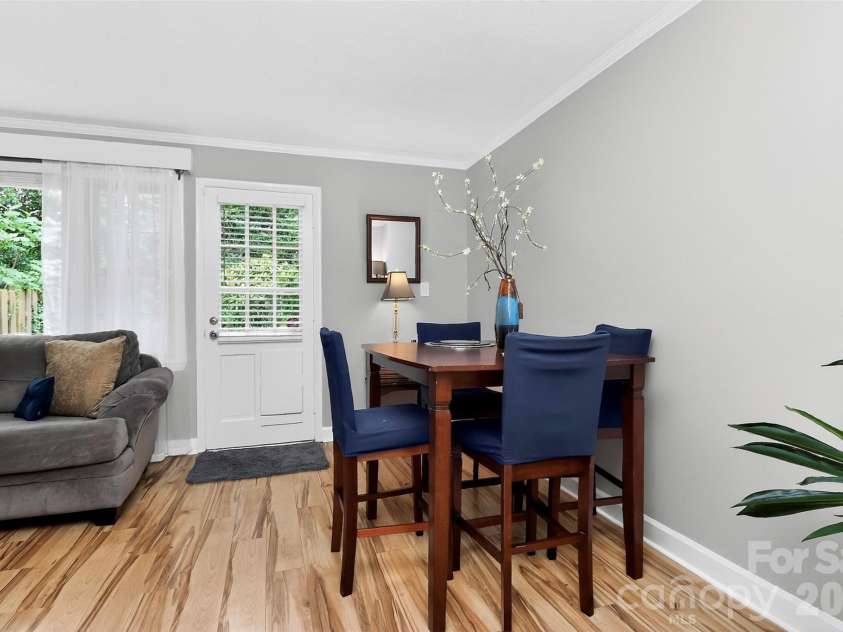 4611 Hedgemore Drive, Charlotte, NC 28209.  MLS# CAR4386430, YatesRealty ID 30034. 