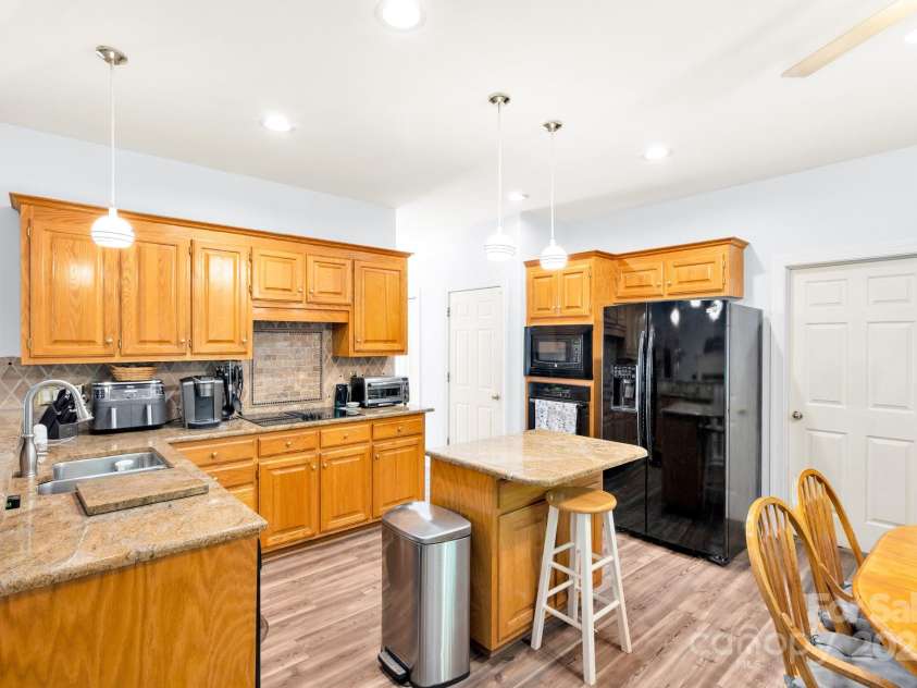 5238 Downing Creek Drive, Charlotte, NC 28269.  MLS# CAR4272595, YatesRealty ID 30035. 