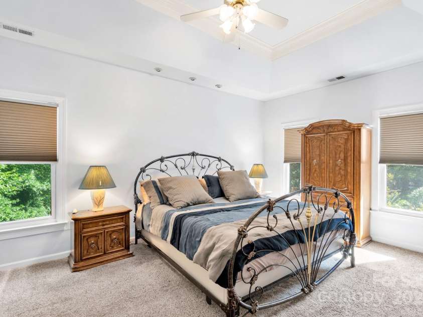 5238 Downing Creek Drive, Charlotte, NC 28269.  MLS# CAR4272595, YatesRealty ID 30035. 