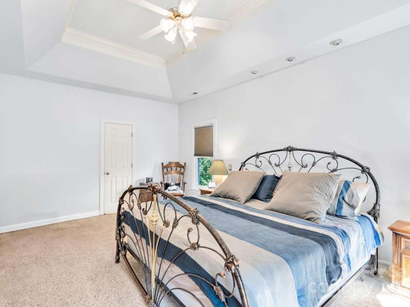 5238 Downing Creek Drive, Charlotte, NC 28269.  MLS# CAR4272595, YatesRealty ID 30035. 