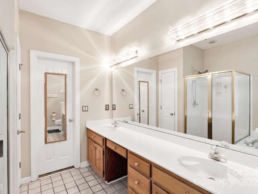 5238 Downing Creek Drive, Charlotte, NC 28269.  MLS# CAR4272595, YatesRealty ID 30035. 
