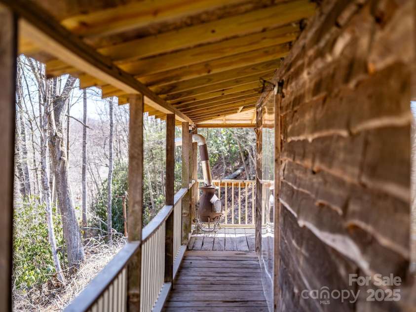 177 Bradford Road, Burnsville, NC 28714.  MLS# CAR4233319, YatesRealty ID 30036. 