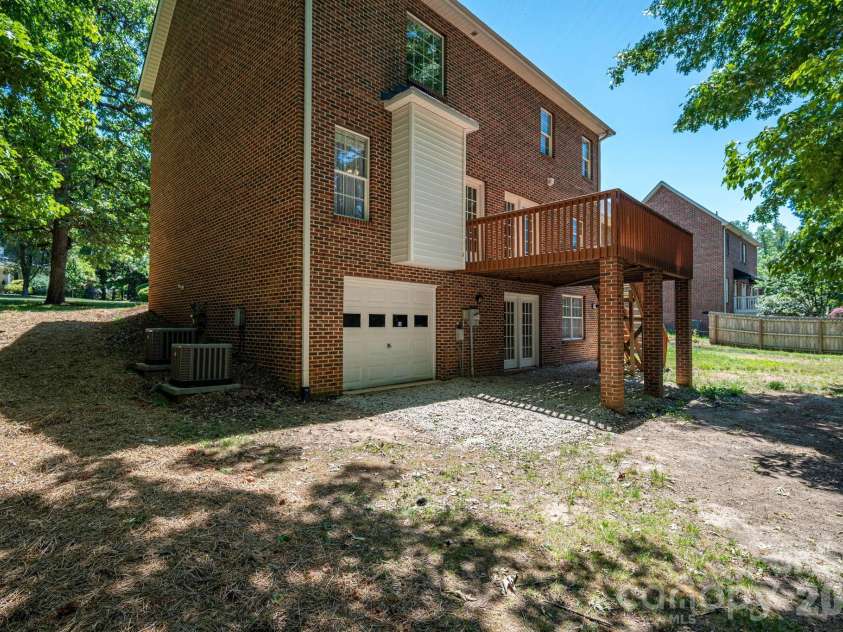 1535 20th Avenue Place, Hickory, NC 28601.  MLS# CAR4381729, YatesRealty ID 30037. 