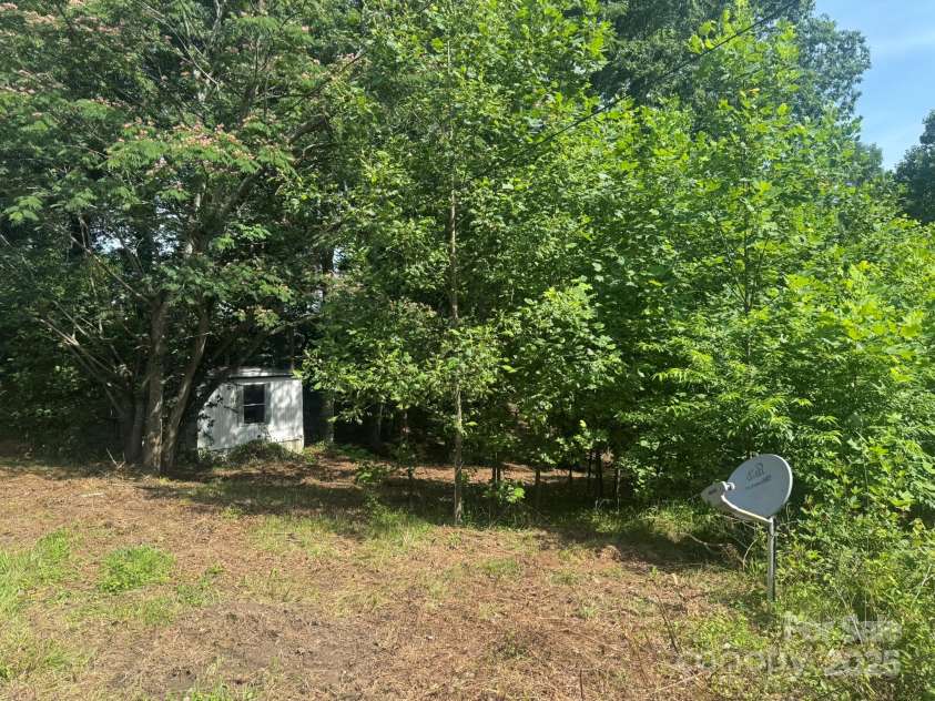 1290 Gardiol Avenue, Valdese, NC 28690.  MLS# CAR4274503, YatesRealty ID 30038. 