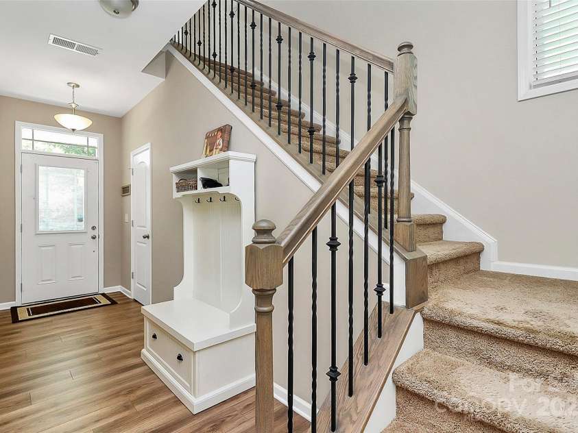 15029 Cordelia Drive, Charlotte, NC 28278.  MLS# CAR4286169, YatesRealty ID 30039. 