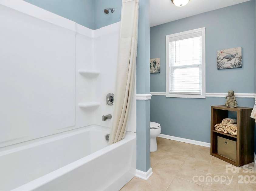 15029 Cordelia Drive, Charlotte, NC 28278.  MLS# CAR4286169, YatesRealty ID 30039. 