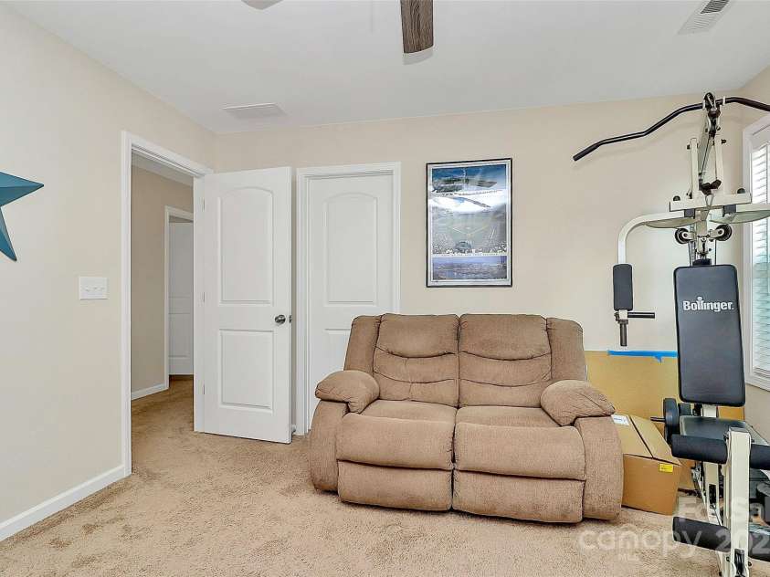 15029 Cordelia Drive, Charlotte, NC 28278.  MLS# CAR4286169, YatesRealty ID 30039. 