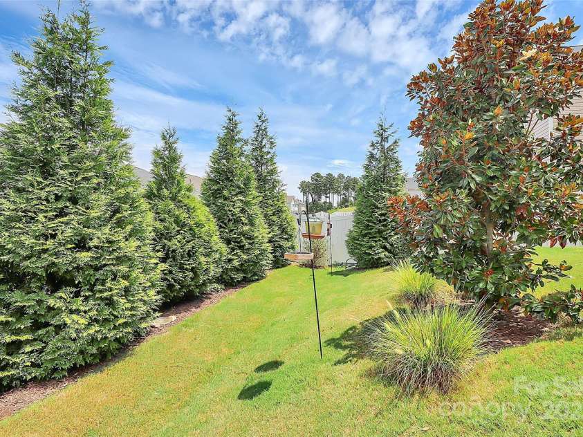 15029 Cordelia Drive, Charlotte, NC 28278.  MLS# CAR4286169, YatesRealty ID 30039. 