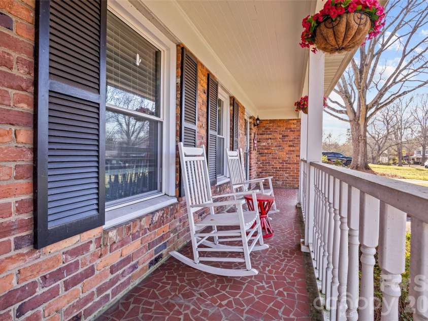 1217 Old Farm Road, Charlotte, NC 28226.  MLS# CAR4353012, YatesRealty ID 3004. 