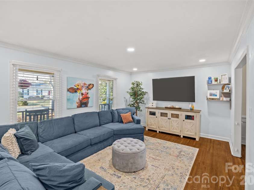 1217 Old Farm Road, Charlotte, NC 28226.  MLS# CAR4353012, YatesRealty ID 3004. 