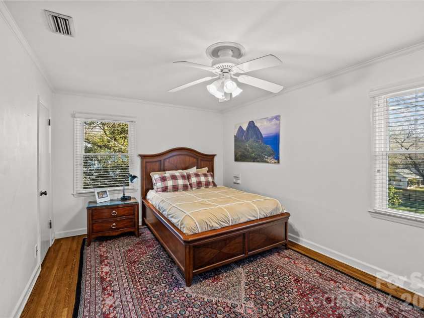 1217 Old Farm Road, Charlotte, NC 28226.  MLS# CAR4353012, YatesRealty ID 3004. 
