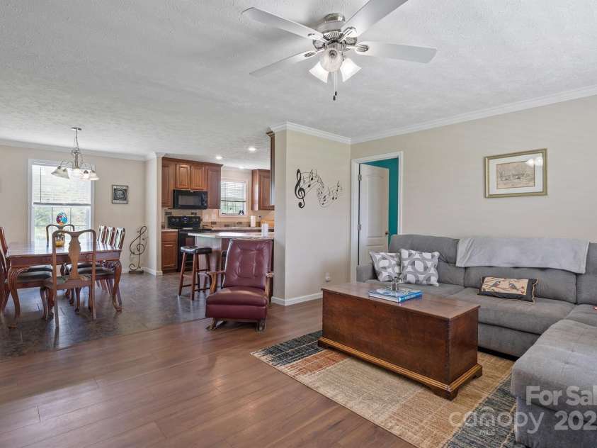 308 Laurel Ridge Drive, Lincolnton, NC 28092.  MLS# CAR4270209, YatesRealty ID 30040. 