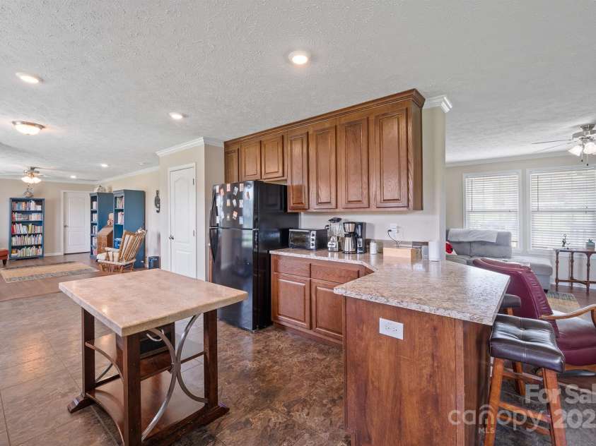 308 Laurel Ridge Drive, Lincolnton, NC 28092.  MLS# CAR4270209, YatesRealty ID 30040. 
