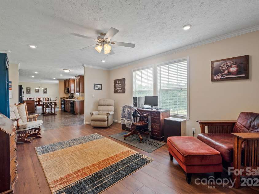 308 Laurel Ridge Drive, Lincolnton, NC 28092.  MLS# CAR4270209, YatesRealty ID 30040. 