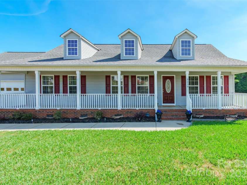 3050 Mccall Meadows Drive, Rock Hill, SC 29730.  MLS# CAR4287366, YatesRealty ID 30041. 