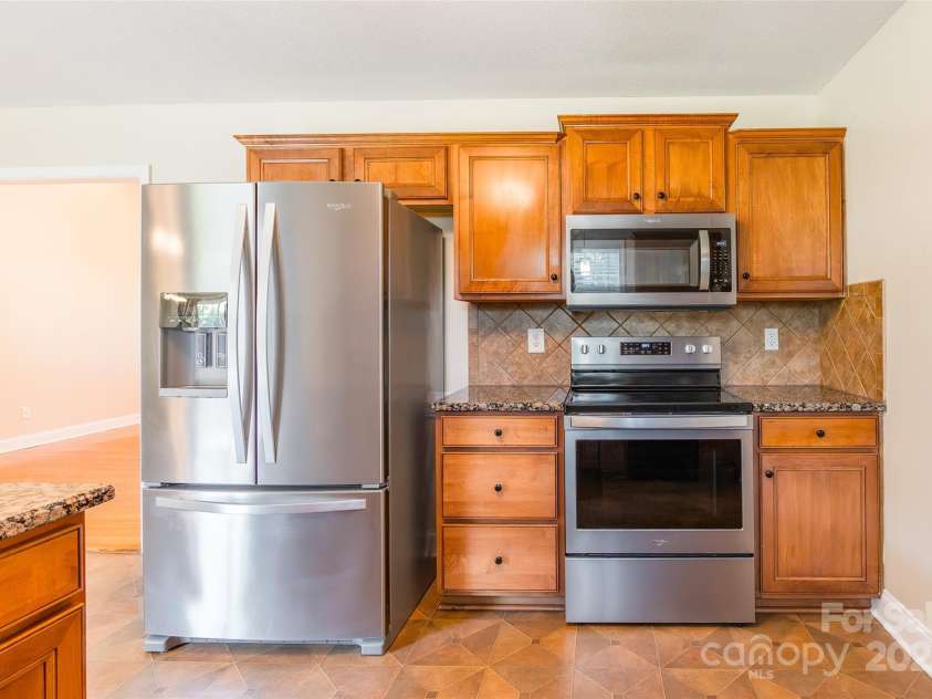 3050 Mccall Meadows Drive, Rock Hill, SC 29730.  MLS# CAR4287366, YatesRealty ID 30041. 