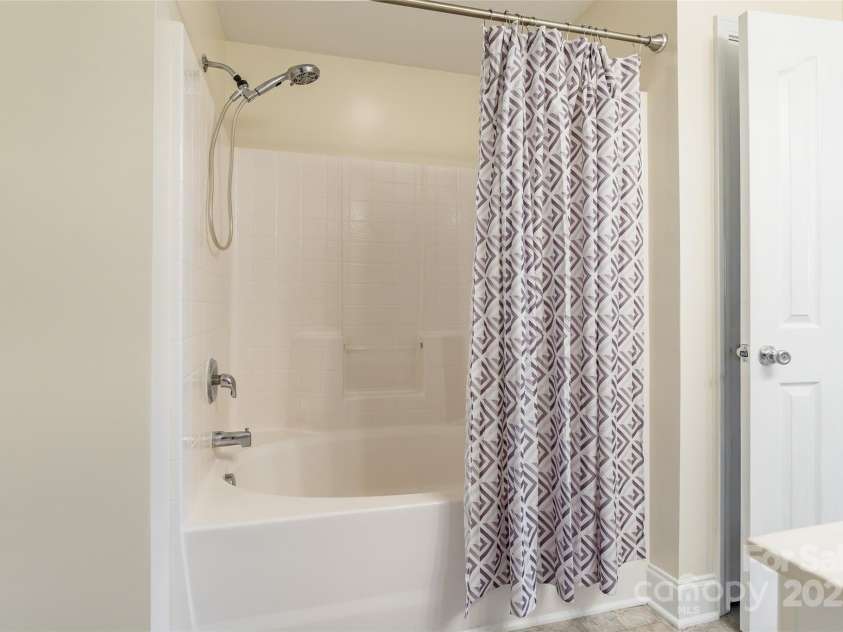 3050 Mccall Meadows Drive, Rock Hill, SC 29730.  MLS# CAR4287366, YatesRealty ID 30041. 