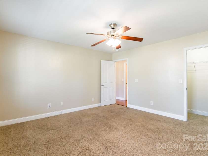 3050 Mccall Meadows Drive, Rock Hill, SC 29730.  MLS# CAR4287366, YatesRealty ID 30041. 