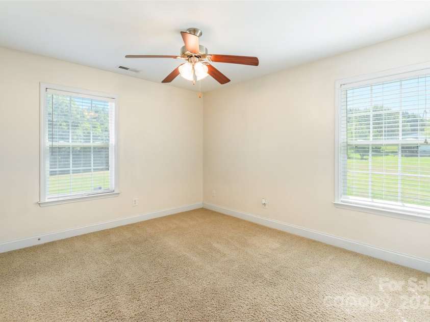 3050 Mccall Meadows Drive, Rock Hill, SC 29730.  MLS# CAR4287366, YatesRealty ID 30041. 