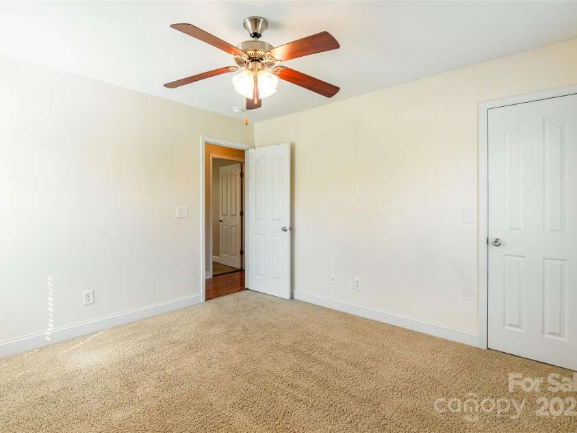 3050 Mccall Meadows Drive, Rock Hill, SC 29730.  MLS# CAR4287366, YatesRealty ID 30041. 