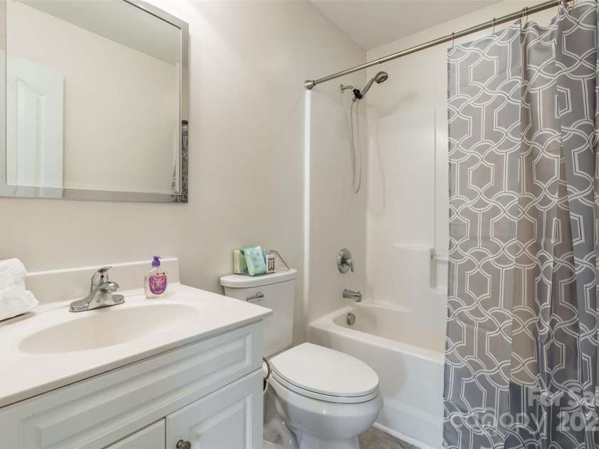 3050 Mccall Meadows Drive, Rock Hill, SC 29730.  MLS# CAR4287366, YatesRealty ID 30041. 